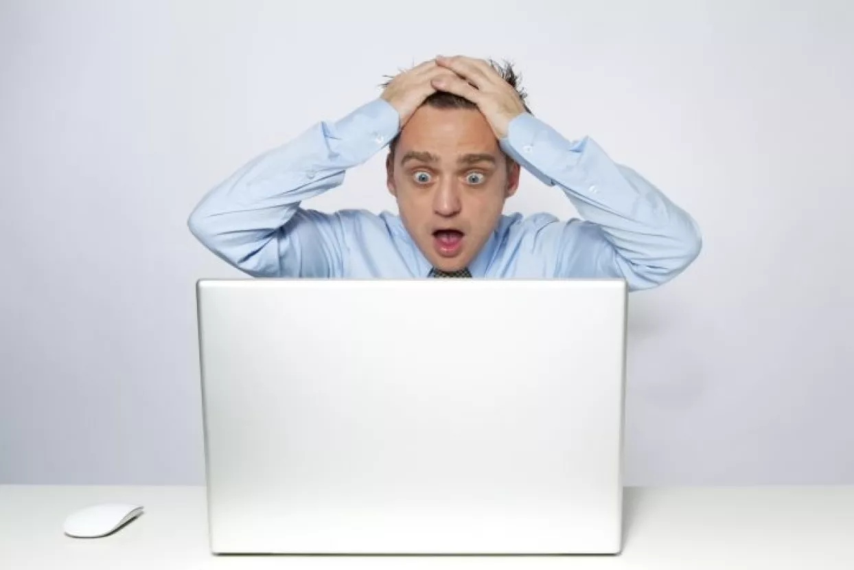 Morate odmah odgovoriti na svaki e-mail? Možda bolujete od - telepresinga