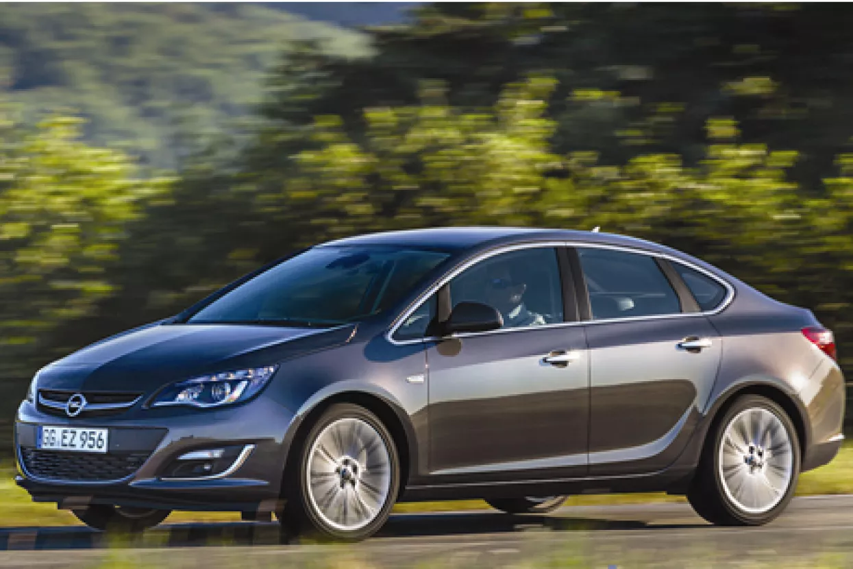 Opel Astra Sedan Drive 1,6  - Klasični prtljažnik dobro se uklopio u novi dizajn