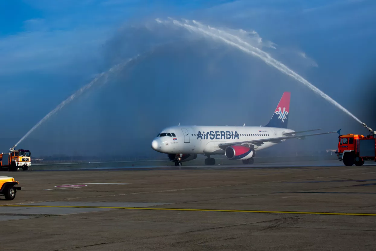 Prvi puta od 1991. putnički zrakoplov iz Beograda stigao u Zagreb