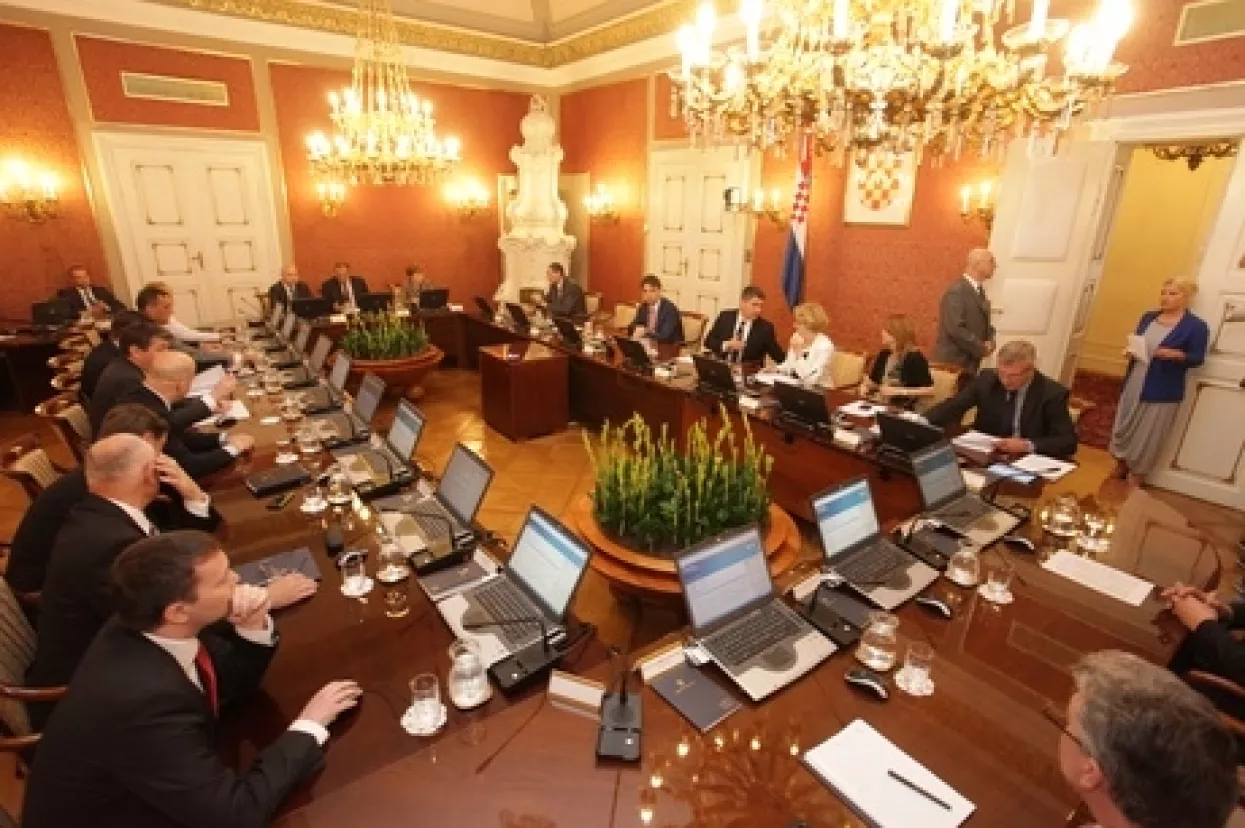 O čemu je Vlada odlučivala iza zatvorenih vrata?