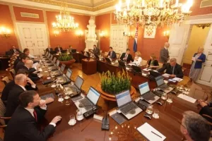 O čemu je Vlada odlučivala iza zatvorenih vrata?