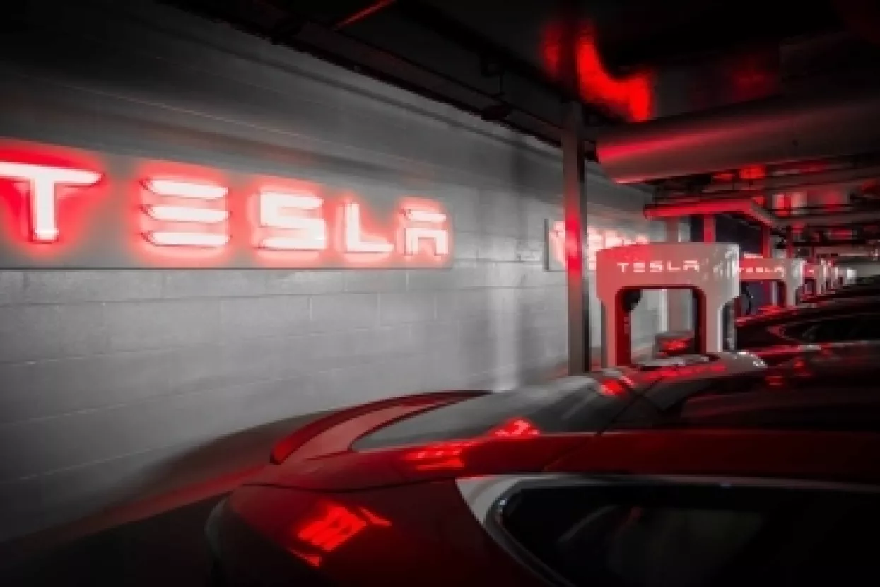 Tesla će do 2025. zaraditi milijune na električnim automobilima