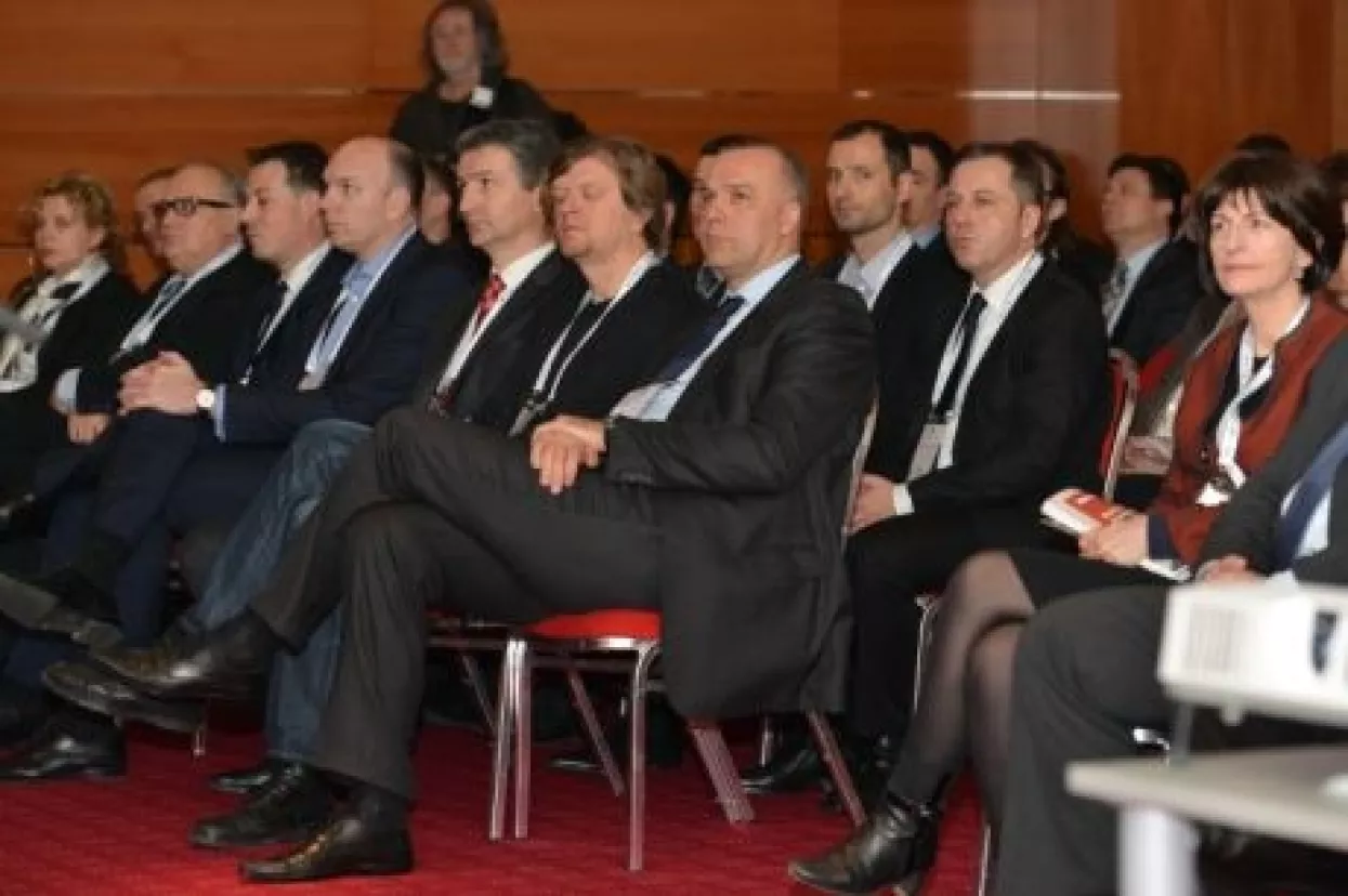 O čemu se govorilo na HAKOM-ovom danu trži&scaron;ta?