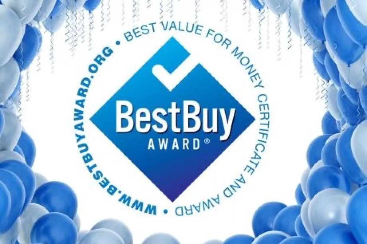 Best Buy Award slavi pet godina