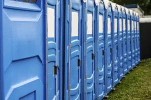 Trebaju li građani financirati zahode prosvjednika u Savskoj?