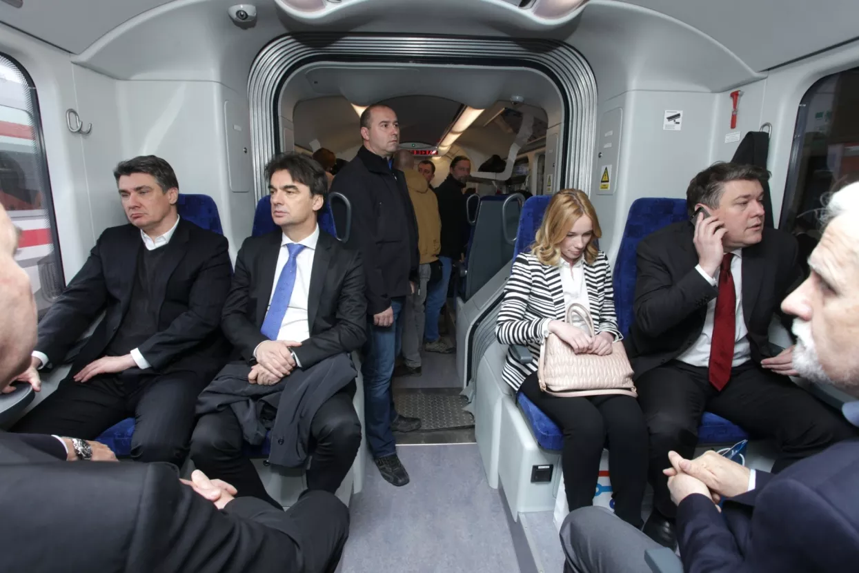 Novi HŽ-ov vlak juri 160 km/h i prima 419 putnika