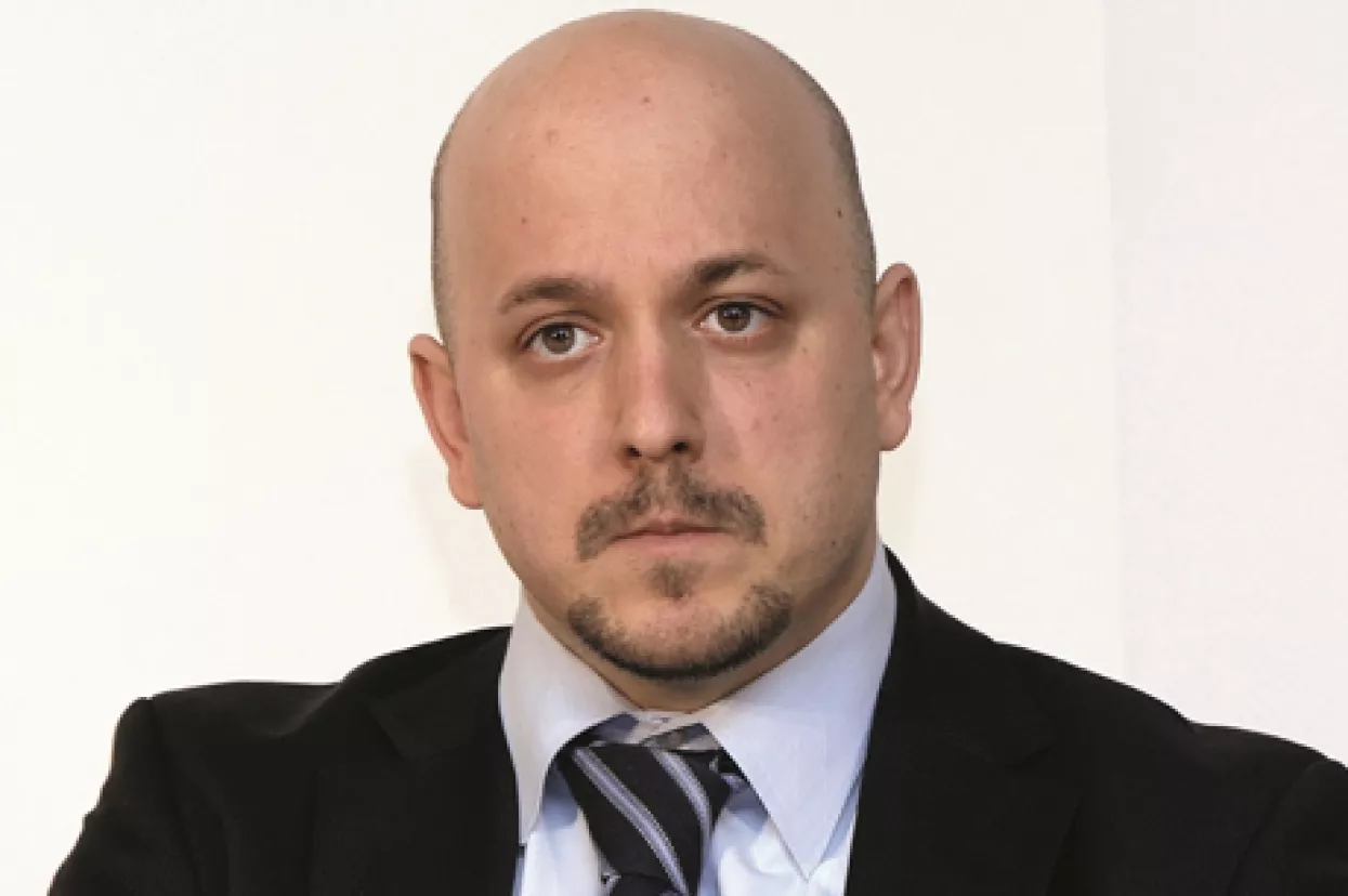 Tvrdo prizemljenje jahača jednostavnih d.o.o.-ova