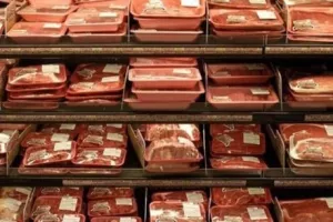 Domaći potrošači većinom jedu meso, ali ne mogu si priuštiti ono koje uistinu vole