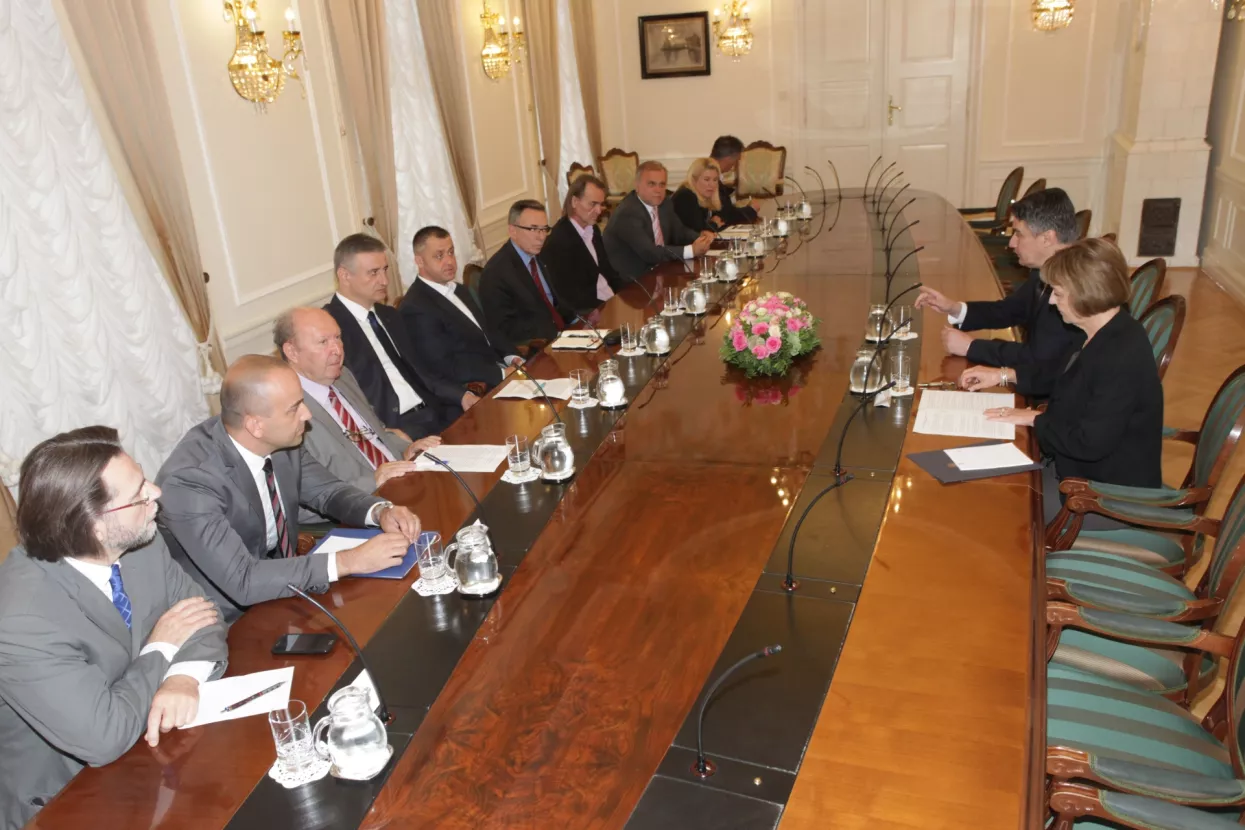 Složni hrvatski političari: Izlaskom iz arbitraže spriječili smo malverzacije i prevare