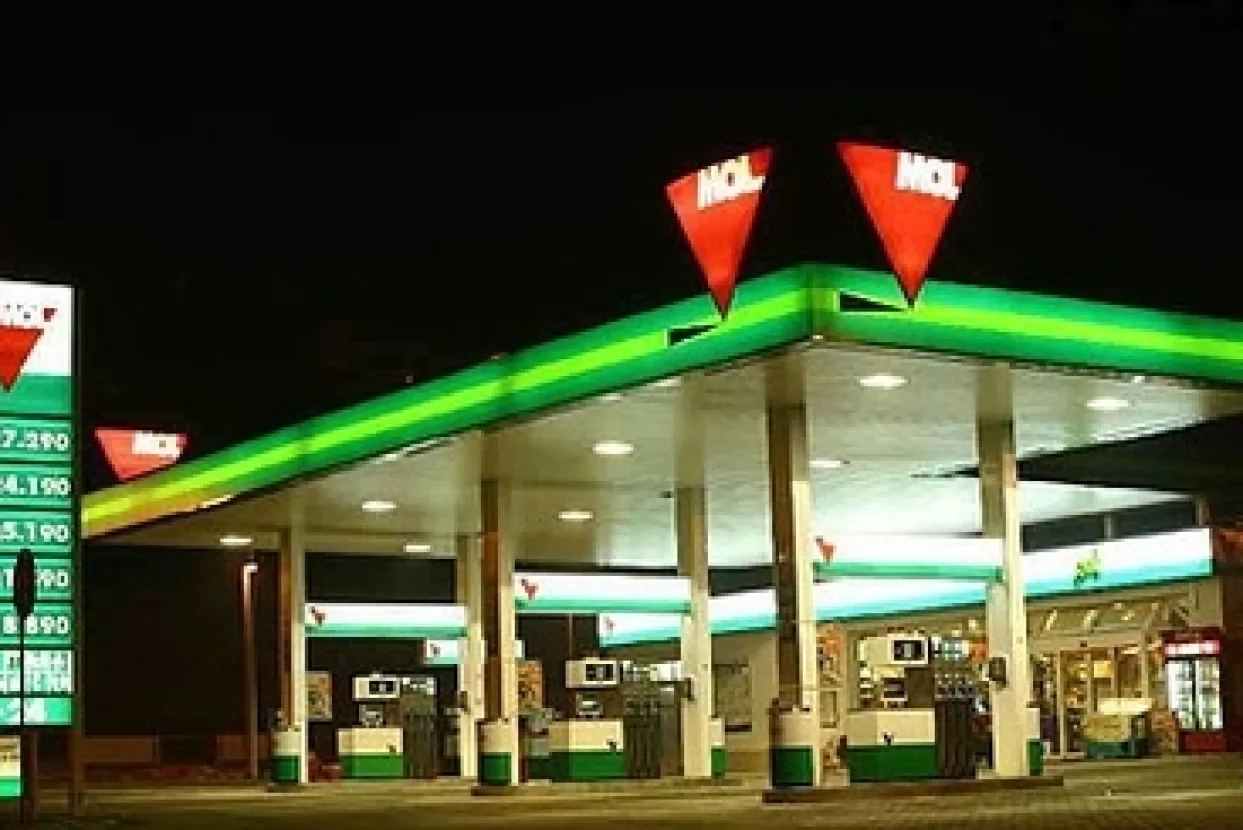 Mol nakon kupnje Enijevih benzinskih postaja u Češkoj i Slovačkoj želi i one u Mađarskoj