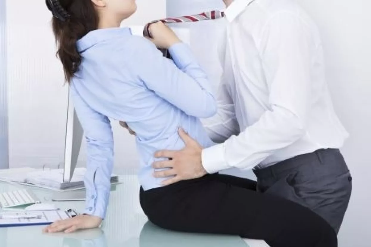 Posao i zabava se ne miješaju, ali 11 posto zaposlenika bilo je u vezi s nadređenim