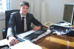 Kontroverzni broker Alexander Hrkač ulaže u višnje i orahe