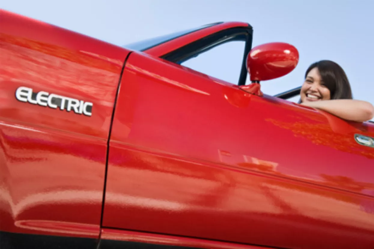 Država sufinancira do 40 posto vrijednosti za kupnju električnih i hibridnih vozila