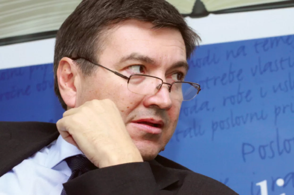 Znanstvenici za moguća spajanja doznaju samo iz kuloara