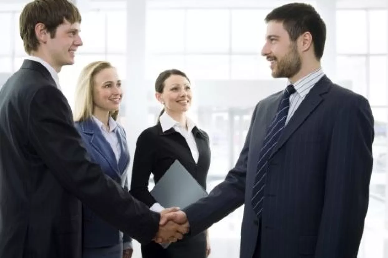 Kako se ponašati u poslovnom svijetu? Ova knjiga daje odgovore na to pitanje...