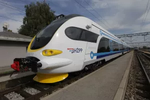 U promet pu&scaron;ten prvi brzi vlak koji spaja grad i prigradska naselja
