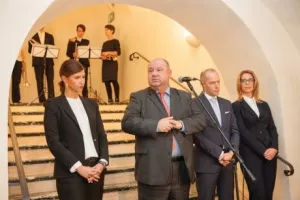 Koncern Agram predstavio obnovljeni dvorac Kutjevo