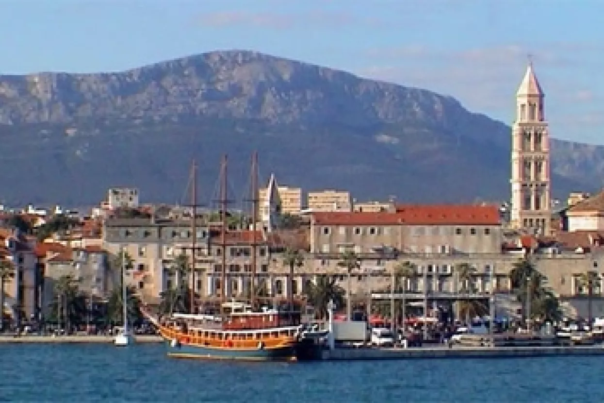 Malim i srednjim poduzetnicima u turizmu osigurano 304 milijuna kuna nepovratnih potpora