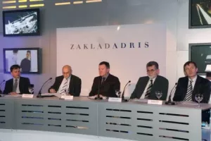 Pobunjenici spremni i na prodaju dionica kako bi smijenili Vlahovića