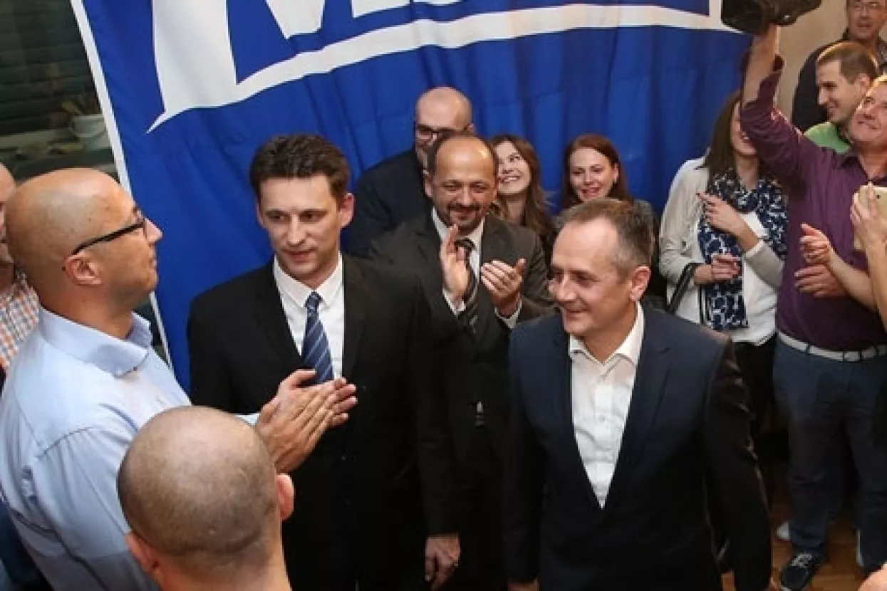 Dogovara li se velika koalicija: MOST je most koji spaja SDP i HDZ?