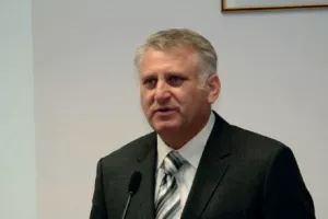 Bolni rezovi u zdrav mozak