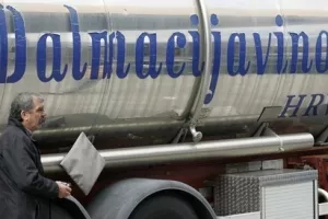 Novac za Dalmacijavino uplaćen, a proizvodnja se zaustavlja