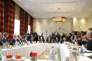 Hoće li mandatar biti (ne)stranačka osoba?