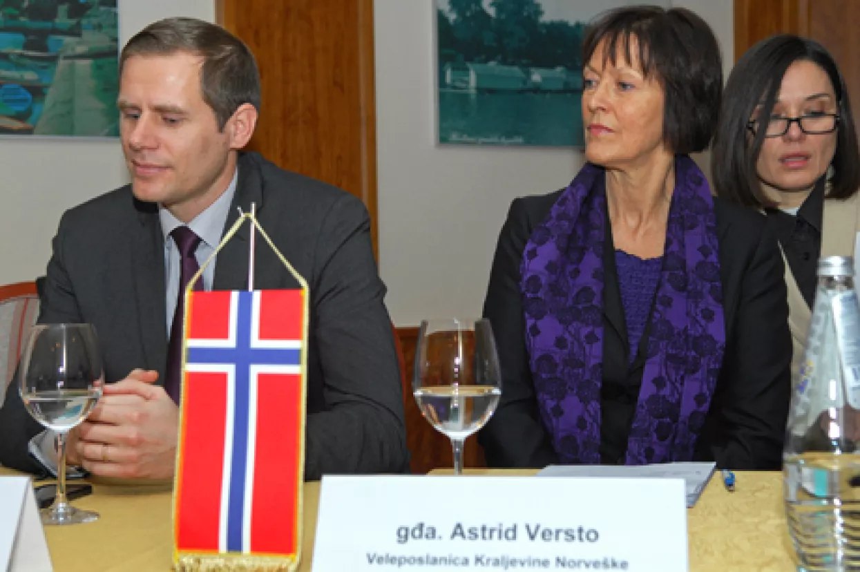 Norve&scaron;ka darovnica za pobolj&scaron;anje kvalitete i učinkovitosti pravosudnog sustava