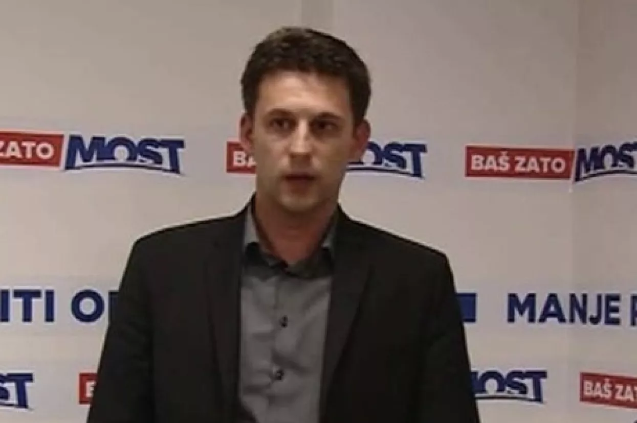 Božo Petrov premijer, Zoran Milanović predsjednik Sabora