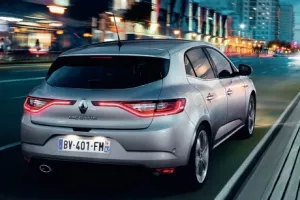 Upad policije u tvornice Renaulta spustio cijenu njegovih dionica za 20 posto