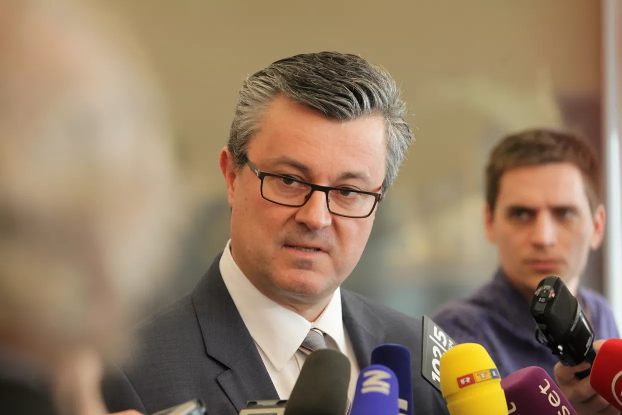 Orešković: Inzistirat ćemo na efikasnosti u javnom sektoru bez bolnih rezova