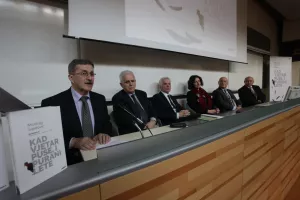 Odmjeren i beskompromisan dokument burnog desetljeća krize bez rješenja