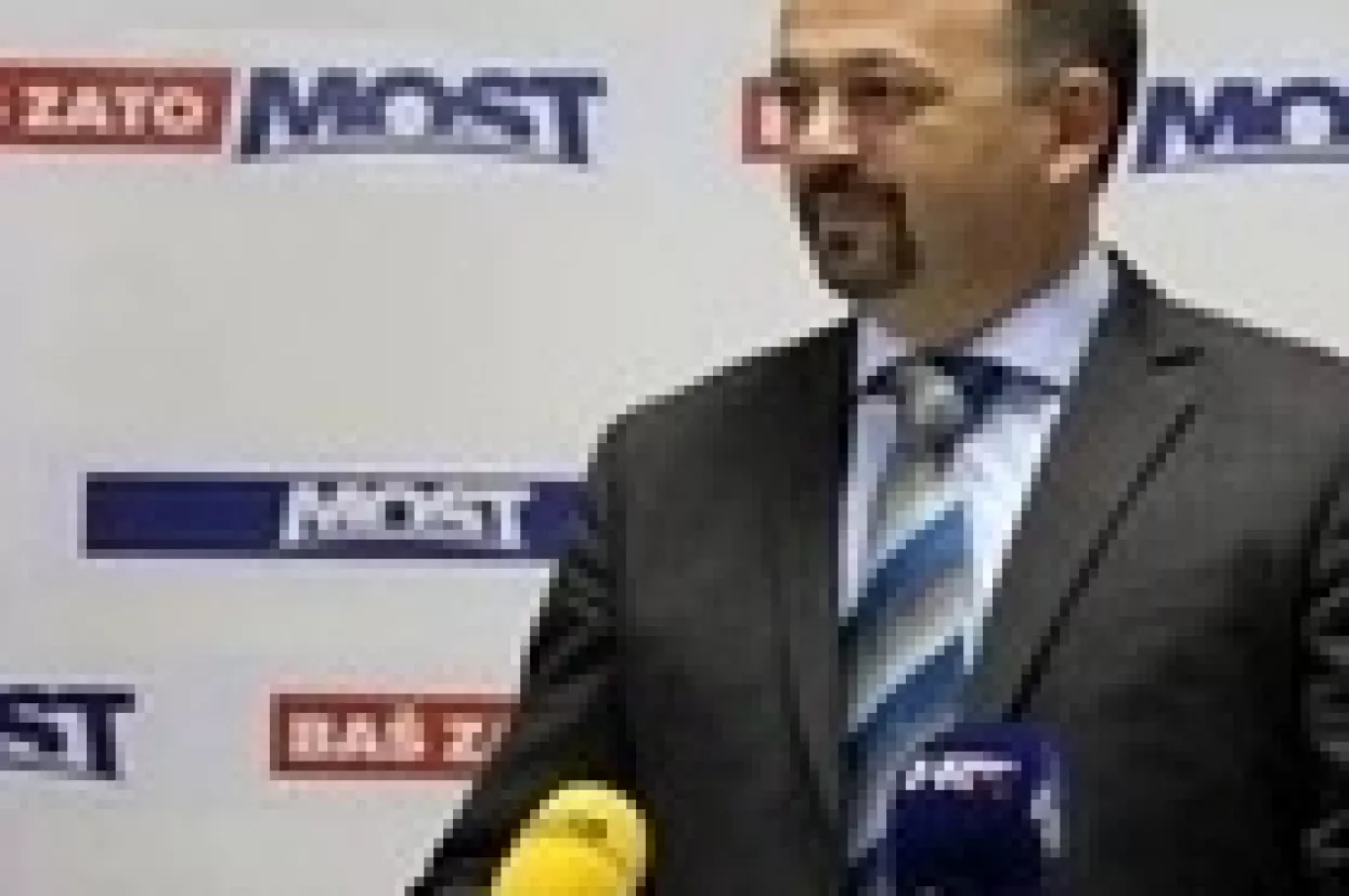 Hvala Lovrinoviću &scaron;to  je 12 ekonomista natjerao na reakciju