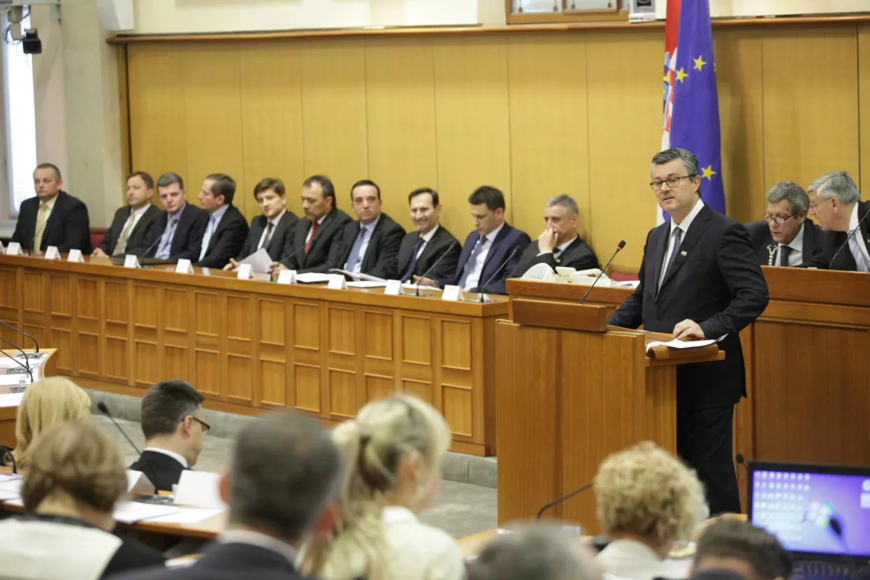 Orešković: Tri glavna cilja ove Vlade su gospodarski rast, konkurentnost i kvaliteta života