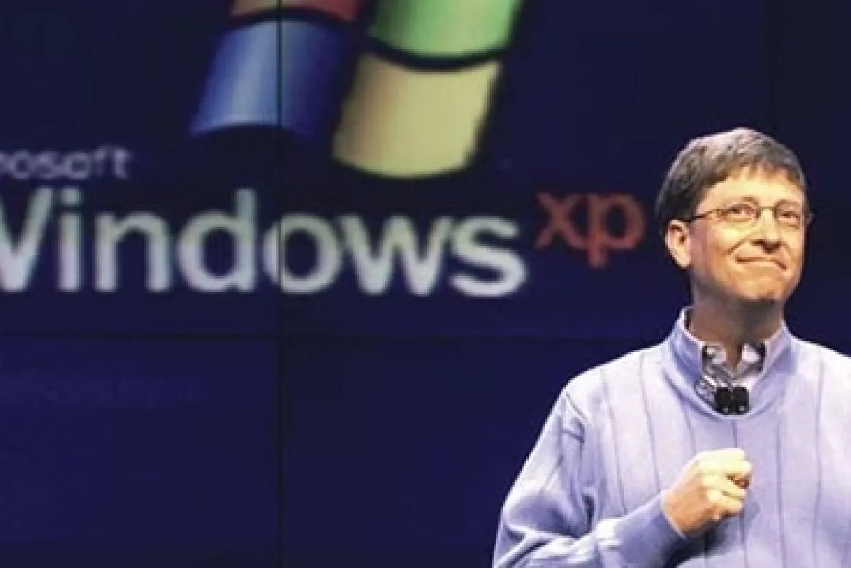 Rast tečaja dolara i pad prodaje osobnih računala srušili prihode Microsofta za 10 posto