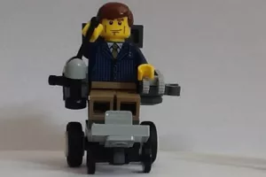 Lego predstavio prvu figuru u invalidskim kolicima