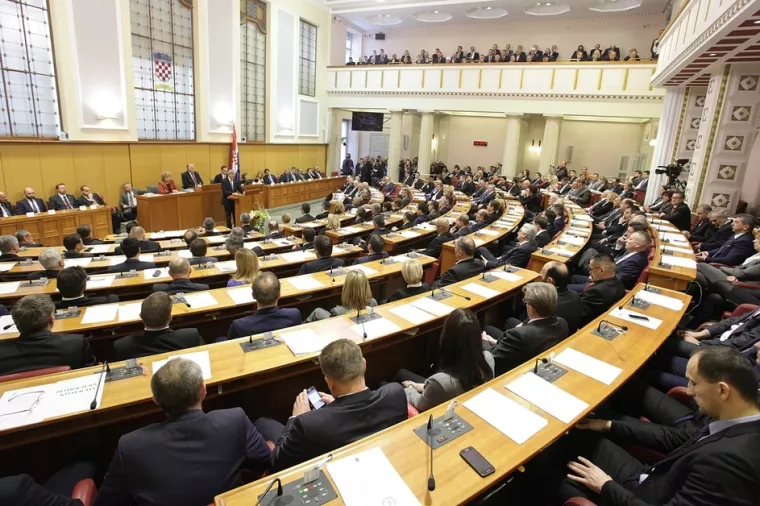 Pravo na plaćeni najam stana od 3000 kuna s režijama iskoristilo 65 saborskih zastupnika