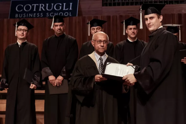 Executive MBA stipendije za ambiciozne managere!