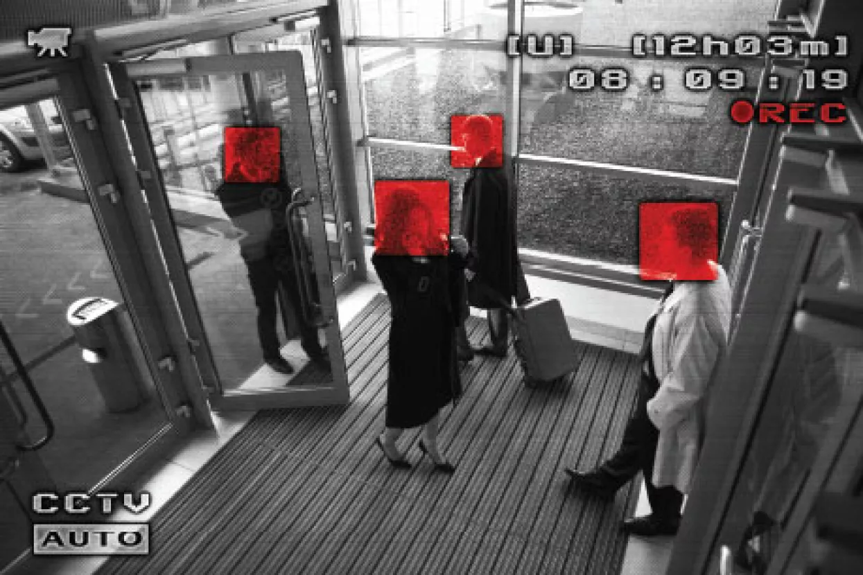 Inteligentna ispomoć snagama reda