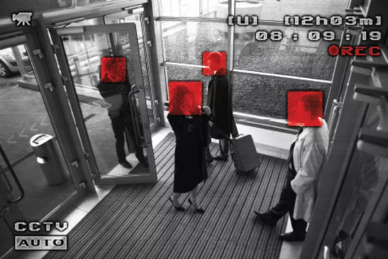 Inteligentna ispomoć snagama reda