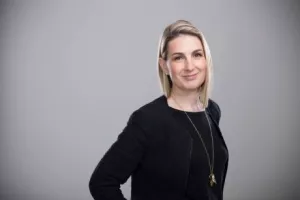 After work u tenisicama za više od 3.500 poslovnjaka