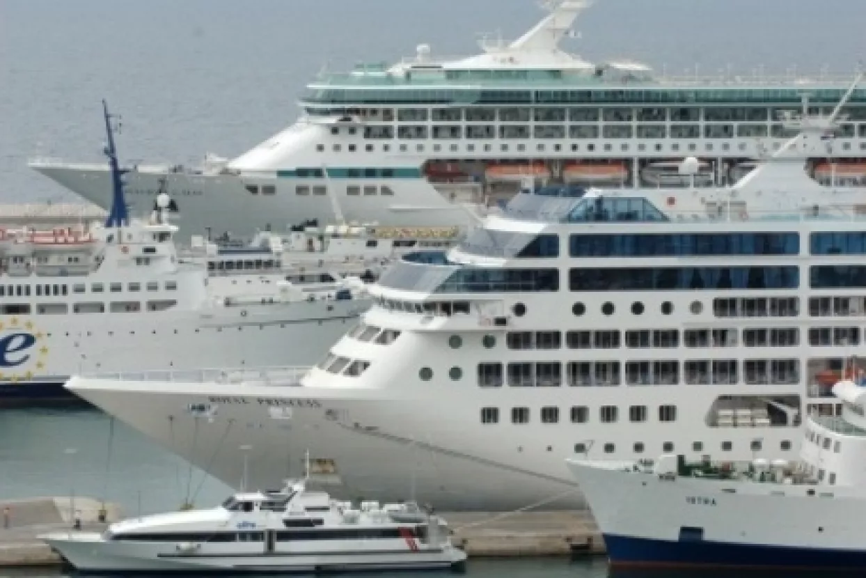 Rast prometa u zračnim i morskim lukama u veljači