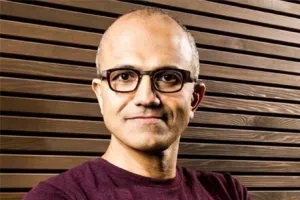 Prihodi Microsofta pali zbog slabosti prodaje PC-a, a zatim pala i cijena dionica