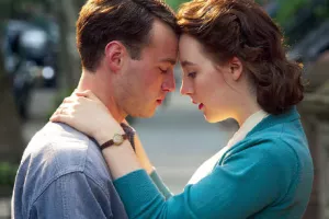 Brooklyn - Emocionalna i poslovna rastrgnutost između dva zavičaja