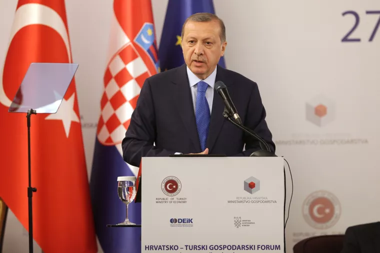 Kada se političari riješe utega birokratske oligarhije može se pripremiti plodno tlo za financijski sektor