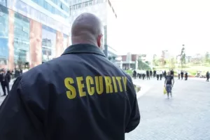 Vlasnici zaštitarskih tvrtki ne mogu sačuvati svoje radnike od bijega u EU