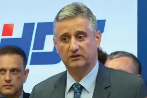 Karamarko: Pokrećemo opoziv premijera Oreškovića, spreman sam učiniti sve što koristi situaciji