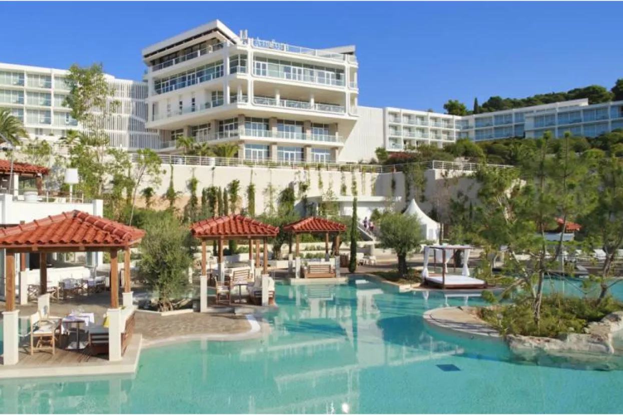 Prime Tourist Resorts preuzima preostale dionice Sunčanog Hvara po 21,37 kuna po dionici