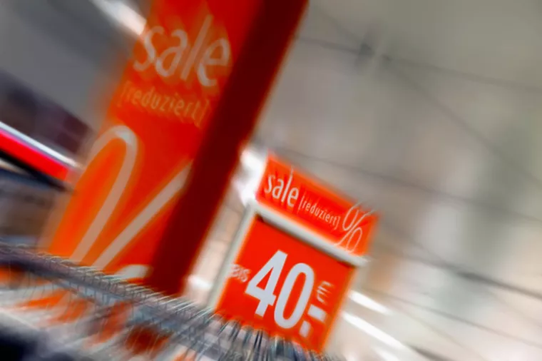 Gotovo 70 posto građana s nestrpljenjem očekuje ljetno sezonsko sniženje