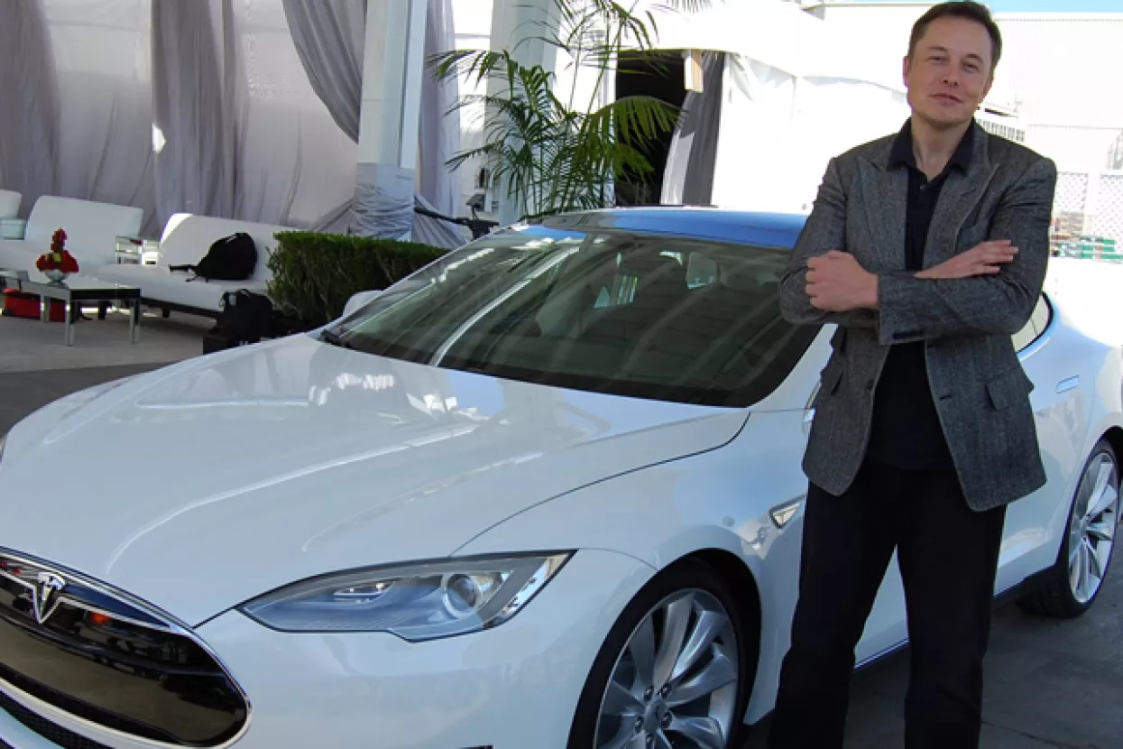 Tesla kupuje Solarni grad vrijedan gotovo tri milijarde dolara